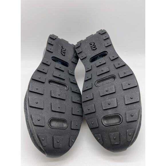 Nike Air Max Flyknit Racer Triple Black Shoes FD2764-001 Men's Size 11 - Picture 3 of 11